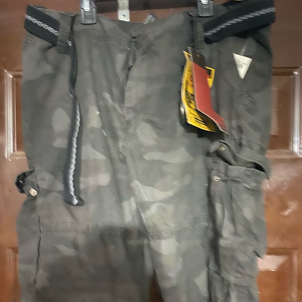 Plugg cargo shorts